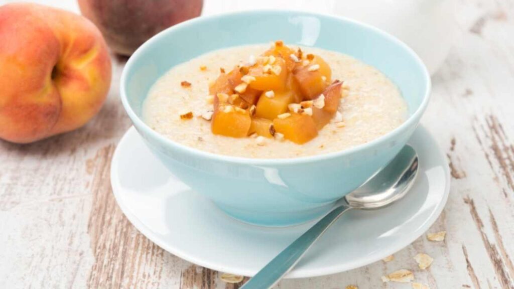 Yogurt e pesche caramellate