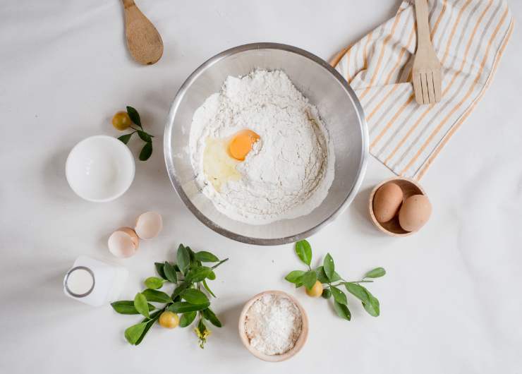 ingredienti per preparare le crespelle