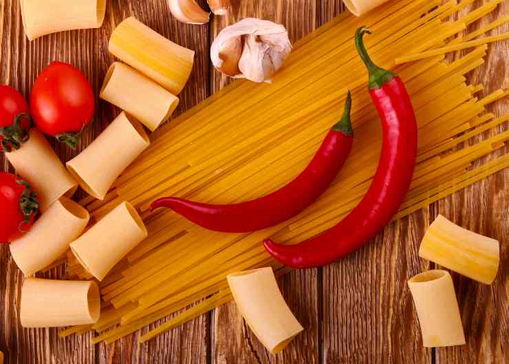 peperoncini pasta aglio