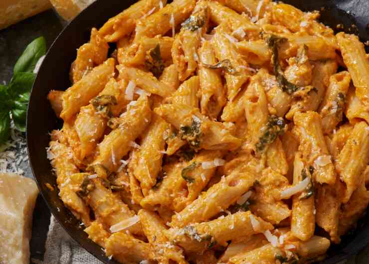penne pomodoro panna