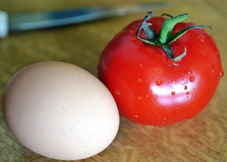 uovo e pomodoro