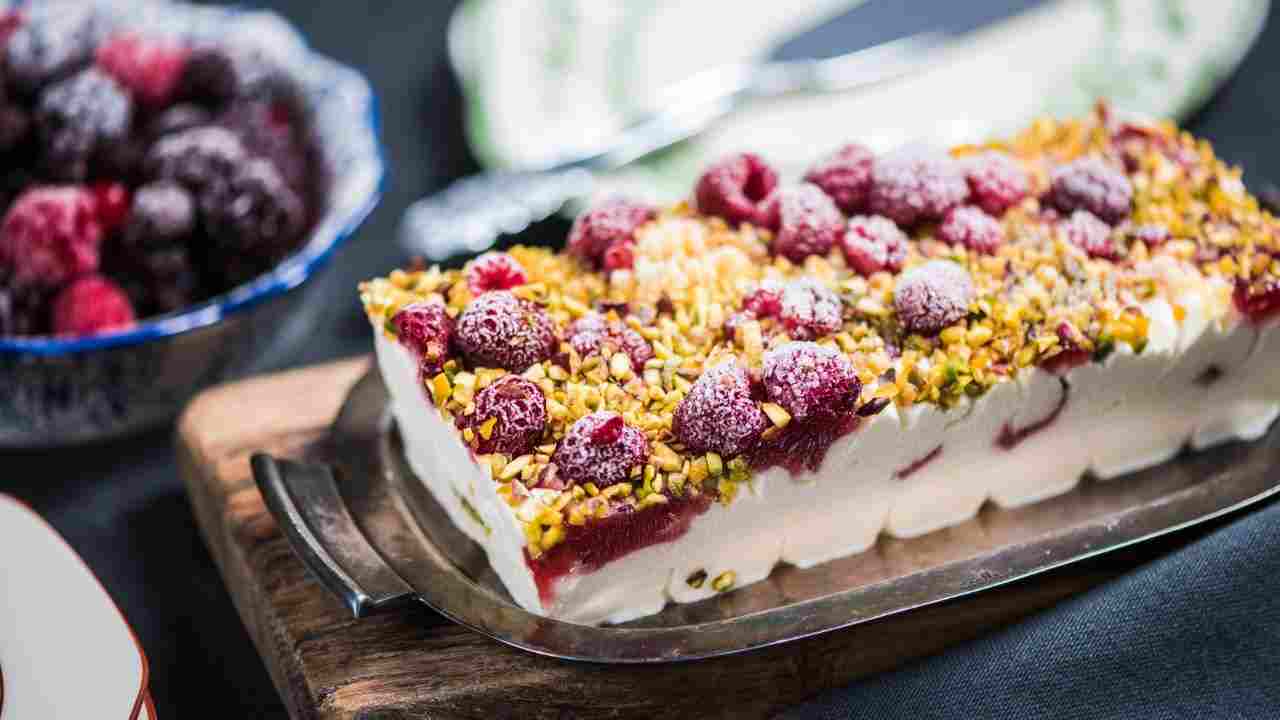semifreddo ai frutti di bosco