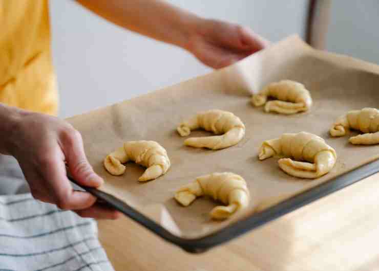cornetti di sfoglia con nutella