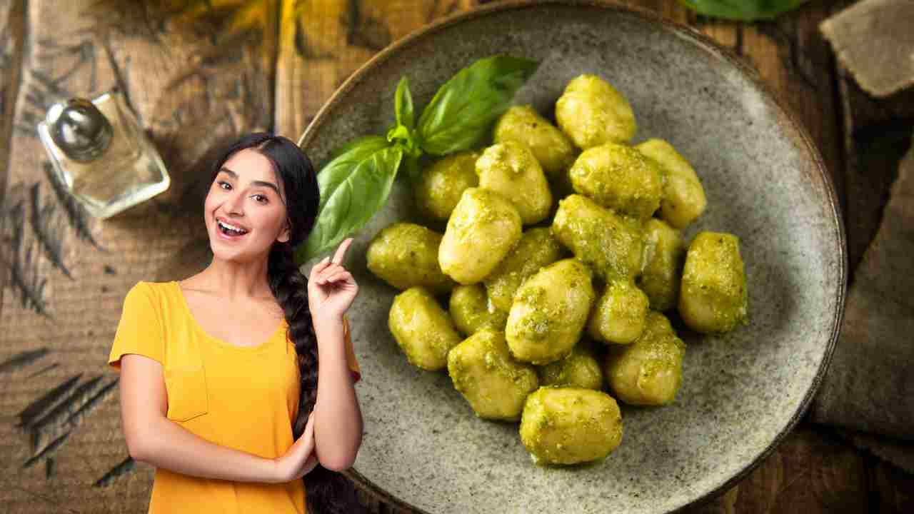 gnocchi ricotta spinaci donna che indica sorridente