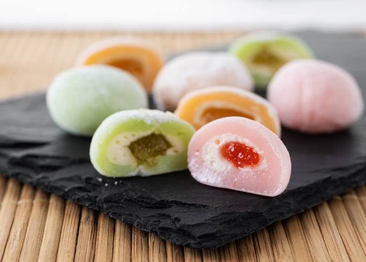 mochi con ripieno al matcha e marmellata